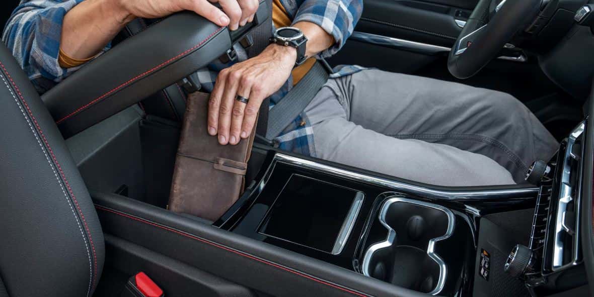 2025 Chevy Traverse Interior