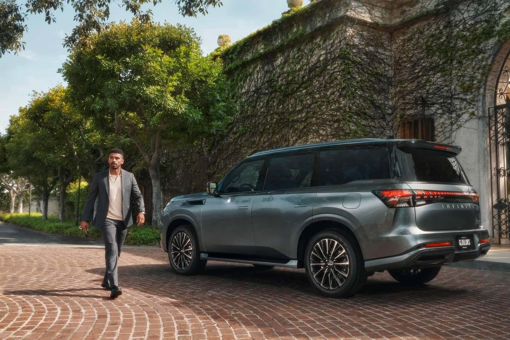 INFINITI QX80