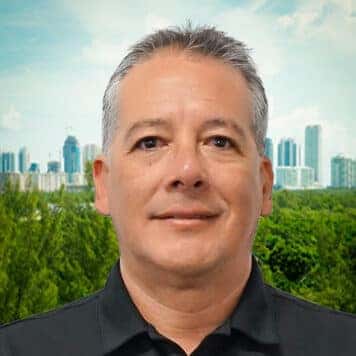 Carlos<br> Manrique