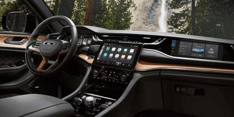 2025 Jeep Grand Cherokee 4xe Interior
