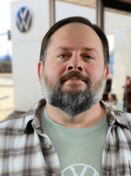 Kenneth Knapton