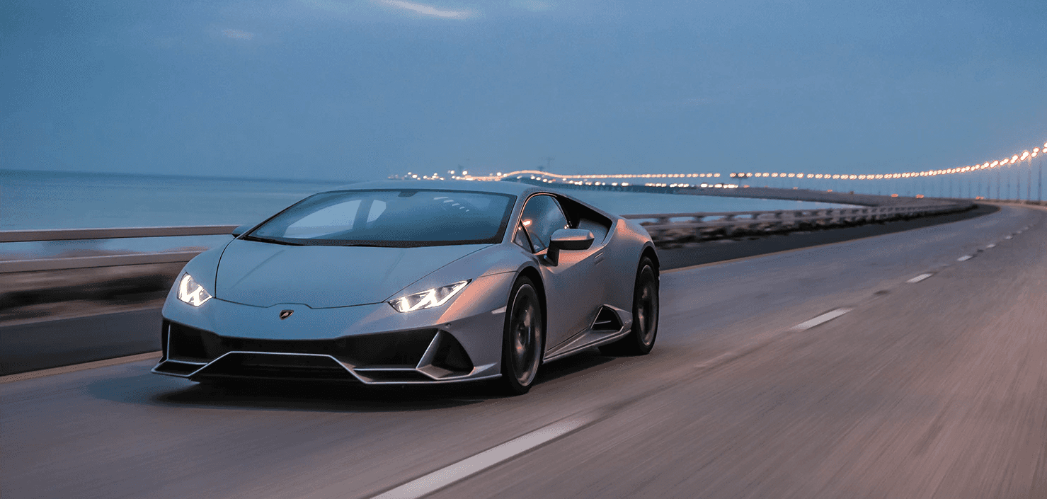 Interiors in Alcantara: Lamborghini Aventador Ultimae and Huracan