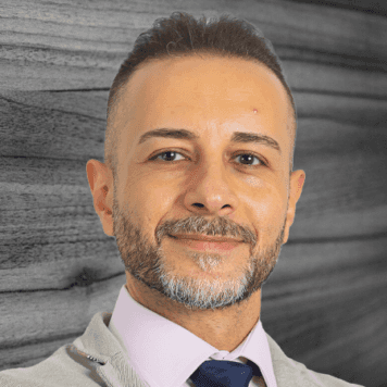 Henry Lischner Staff | Miami Land Rover Dealer