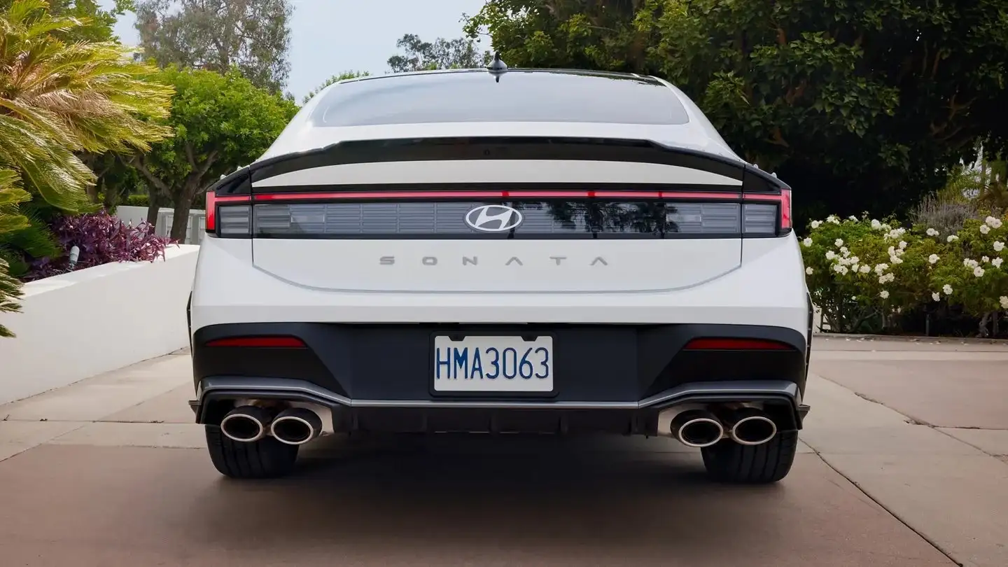 2026 hyundai sonata hybrid exterior
