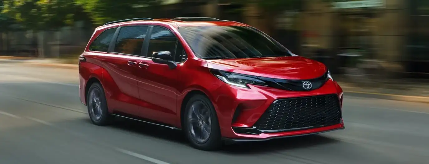 2026 toyota sienna hero
