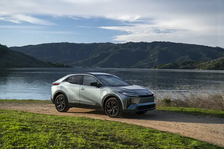2027 Toyota C-HR SE Exterior