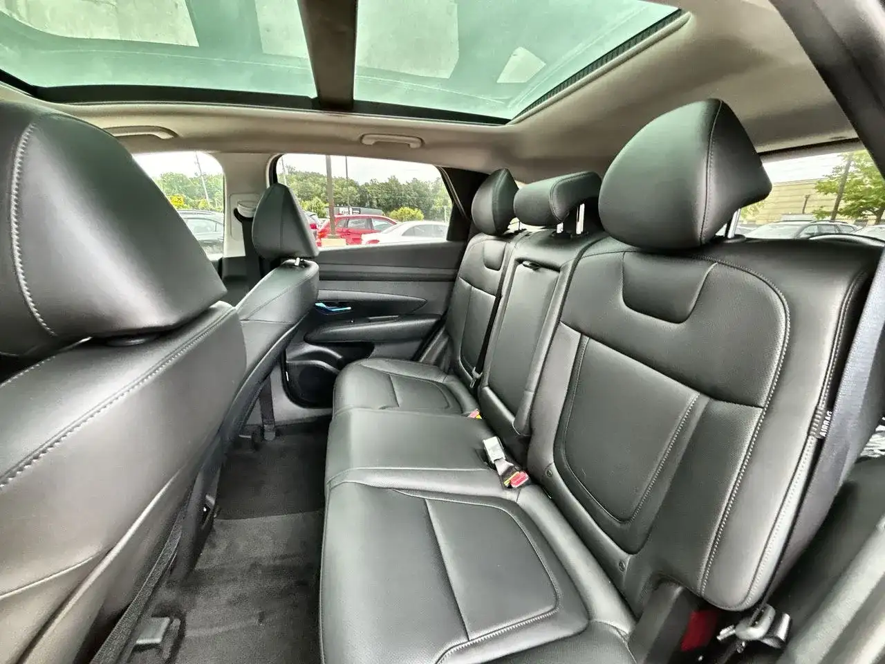 2025 Hyundai TUCSON Hybrid back seats