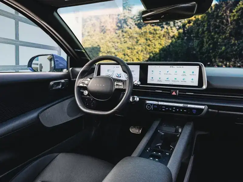 2025 IONIQ 6 dash