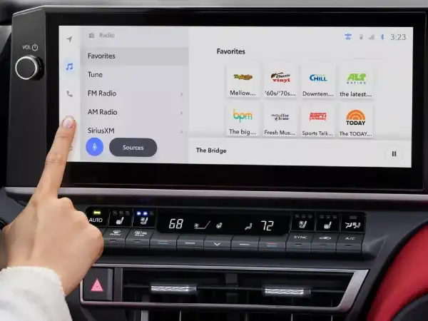 Available 12.3-inch infotainment system and JBL premium audio
