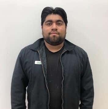 Oscar  Flores