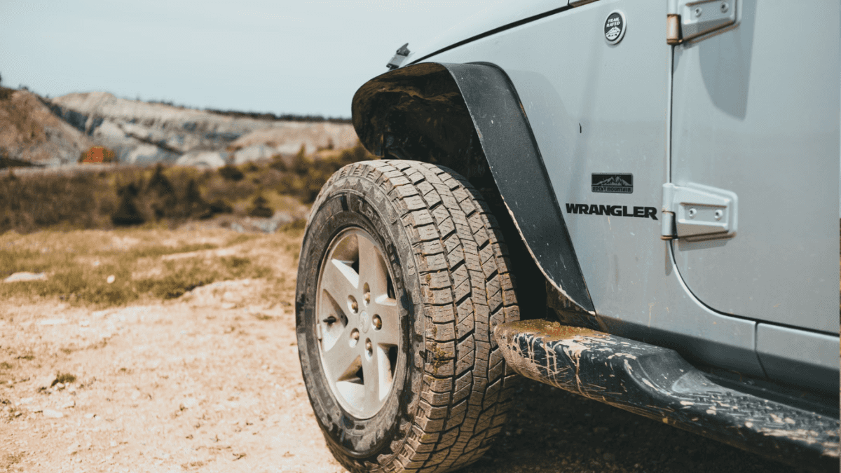 Jeep Wrangler wheels need alignment in Williamsville