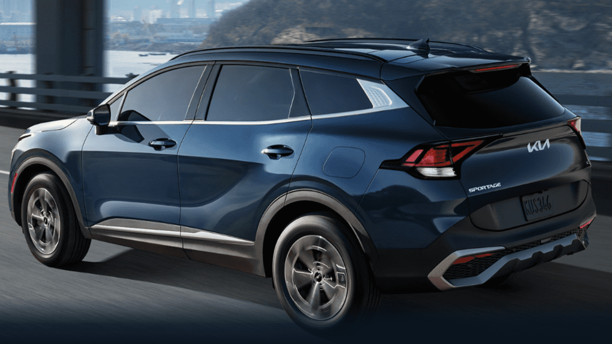 2025 Kia Sportage on the freeway