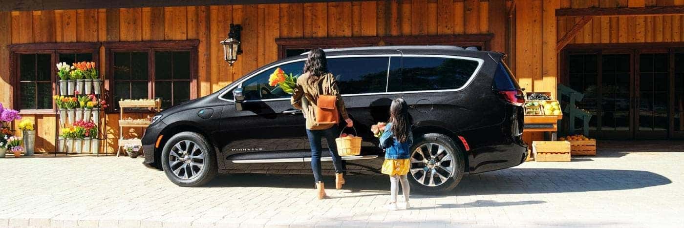 2024 Chrysler Pacifica PHEV For Sale Near Olathe, KS