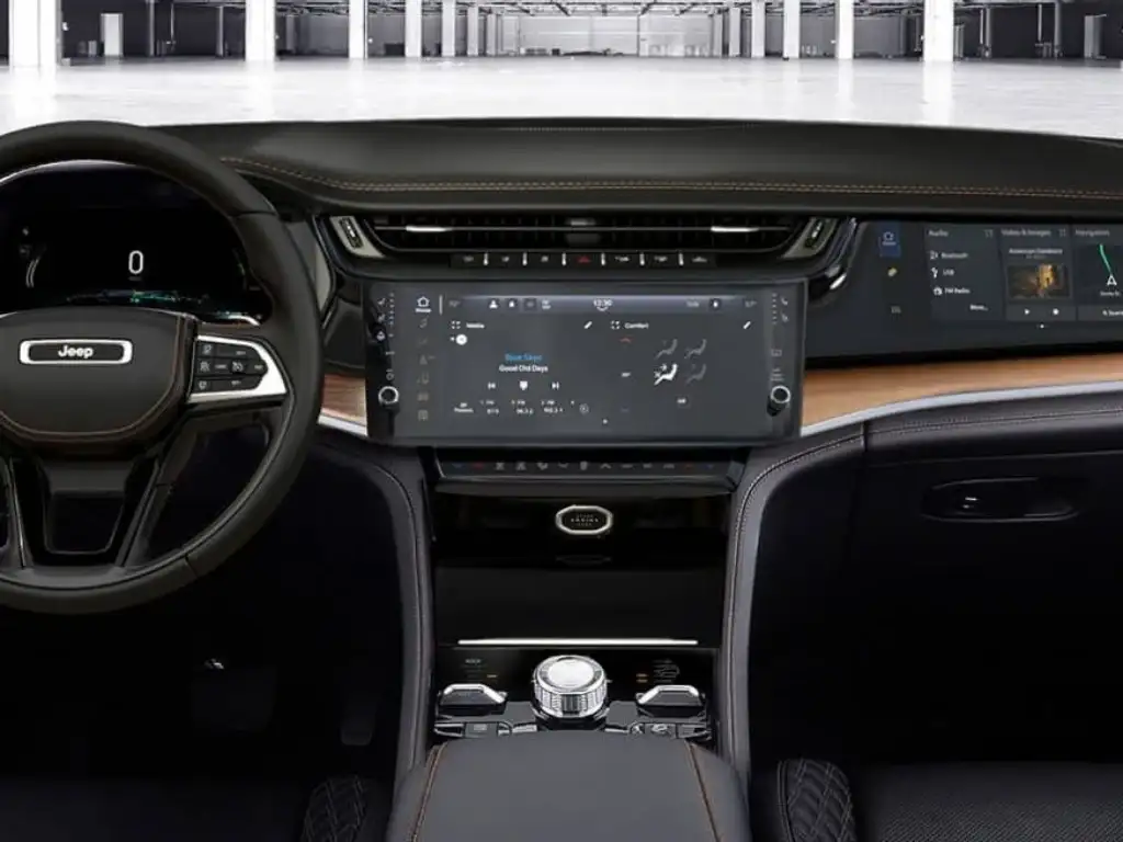 2026 Jeep Grand Cherokee Dashboard