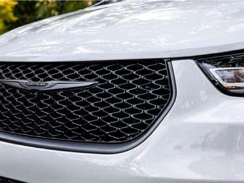 2023 Chrysler Pacifica close up view of front grille