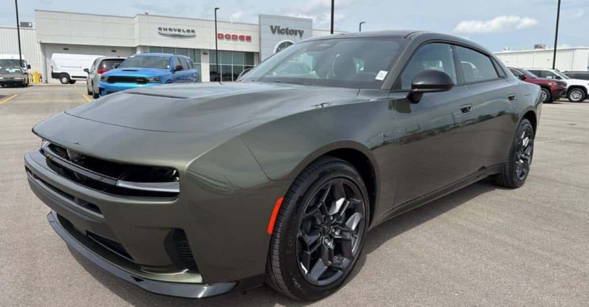 4 door dodge charger